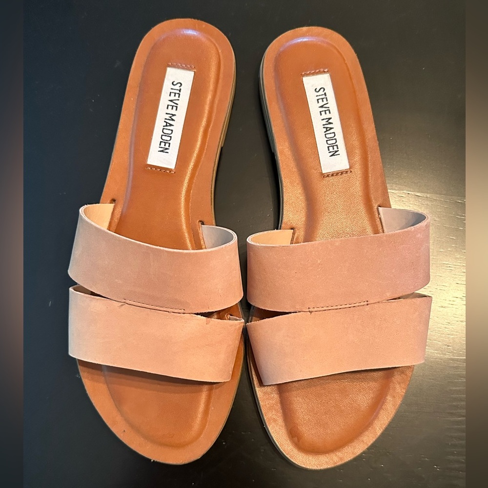 Steve Madden Tan sandal, Size 6.5